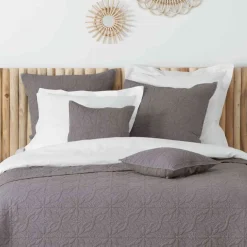 Couvre-lit microfibre lavée matelassé Florette 240x220 cm