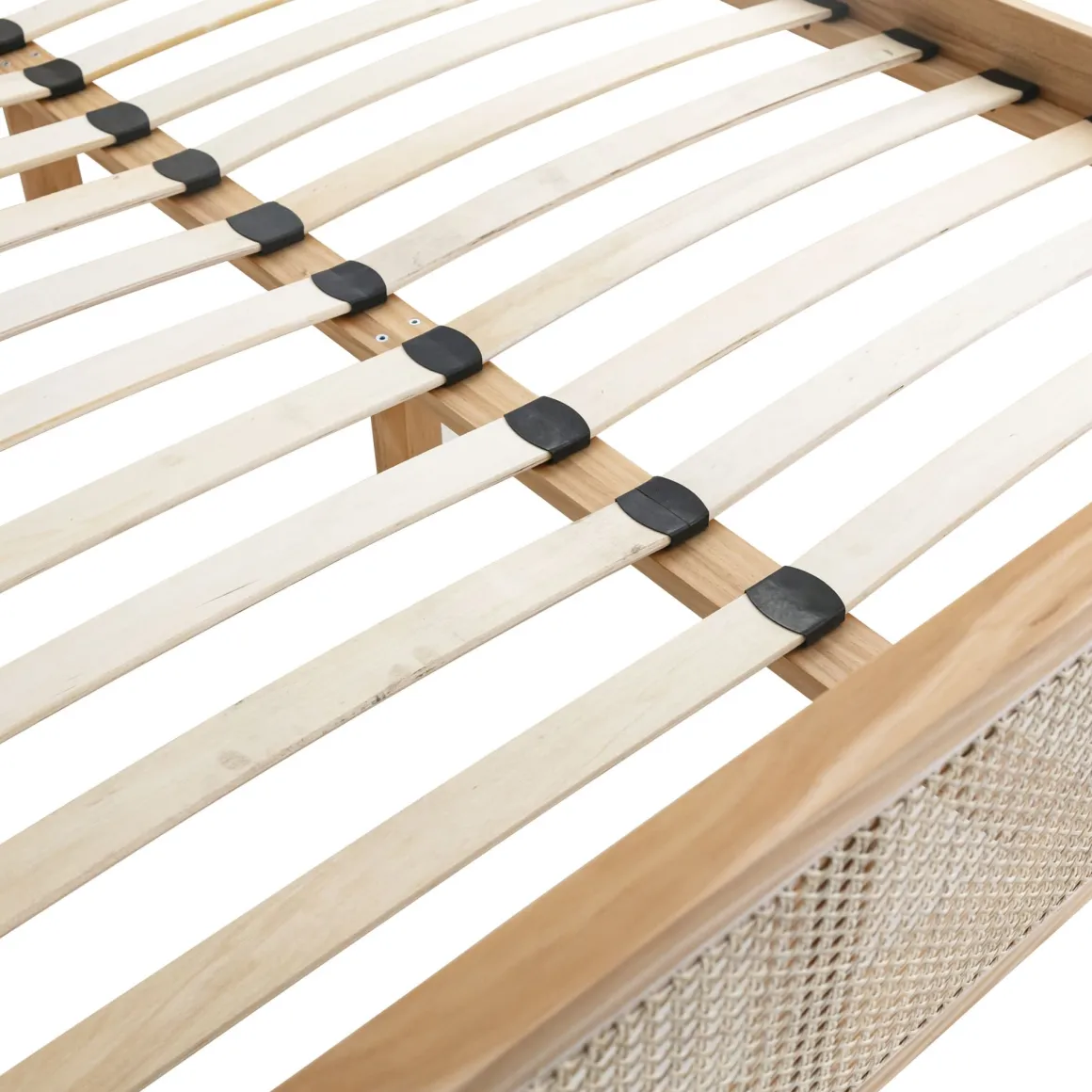 Lit adulte en pin massif avec véritable cannage + set de 2 planches de chevet cannage