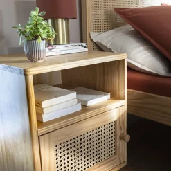 Table de chevet cannage en pin massif ANNA - CH17023